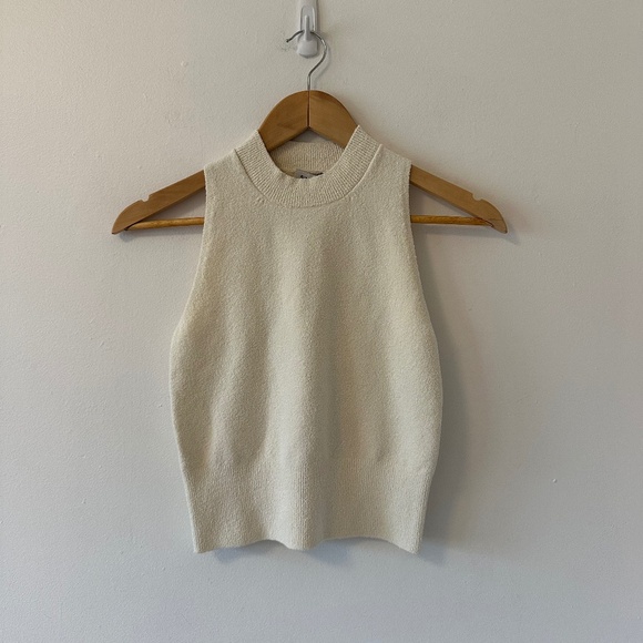 Simkhai Tops - NWT Simkhai Tatyana Cropped Bouclé-knit Top in Cream | Size Small